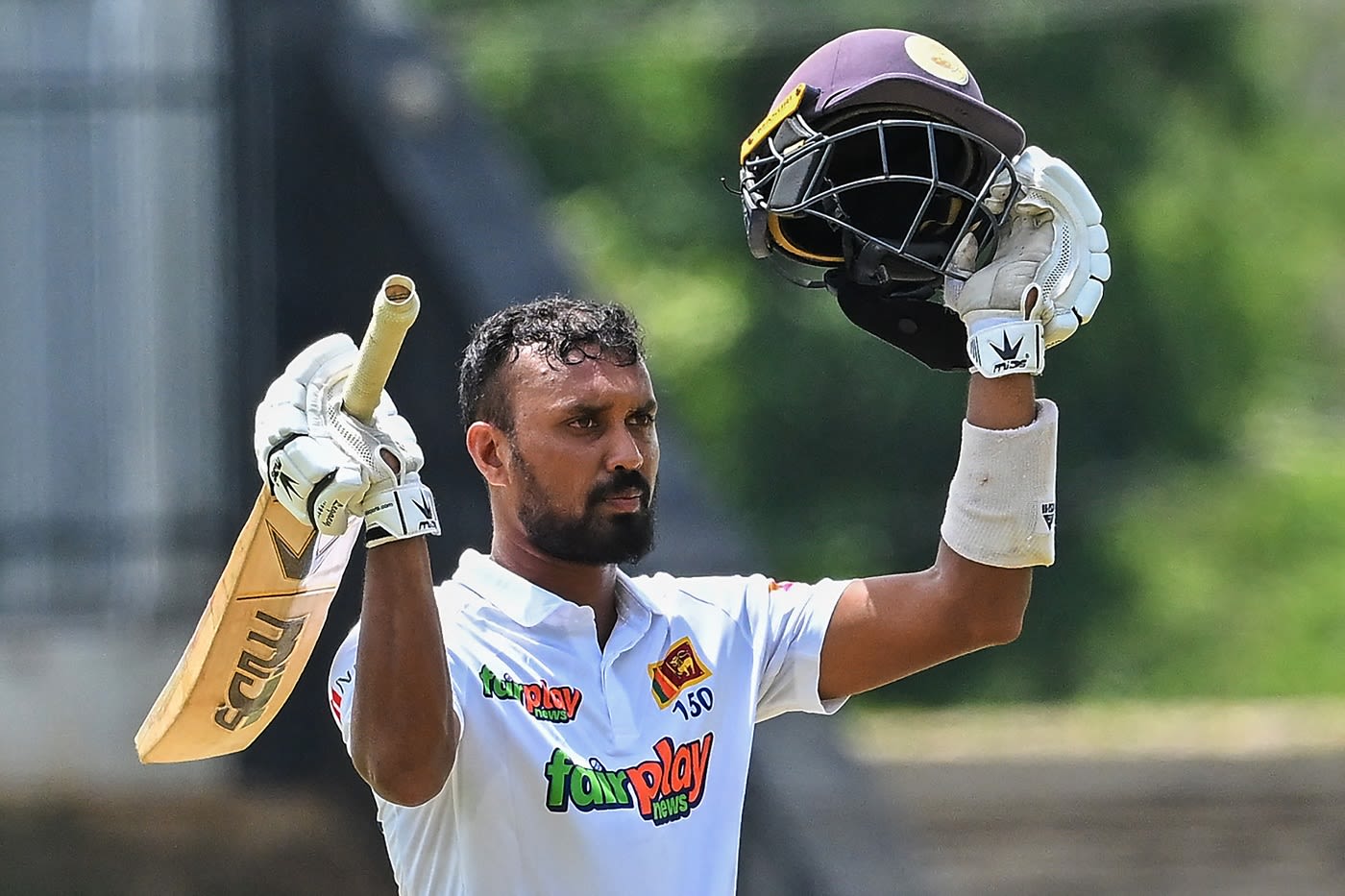 Oshada Fernando hit 18 fours during his century