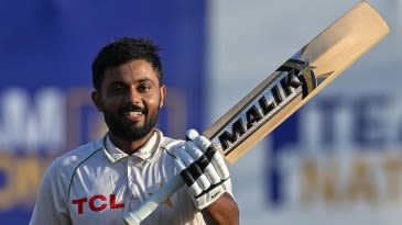 Has any batter bettered Saud Shakeel's run of 20-plus scores in successive Tests since debut?