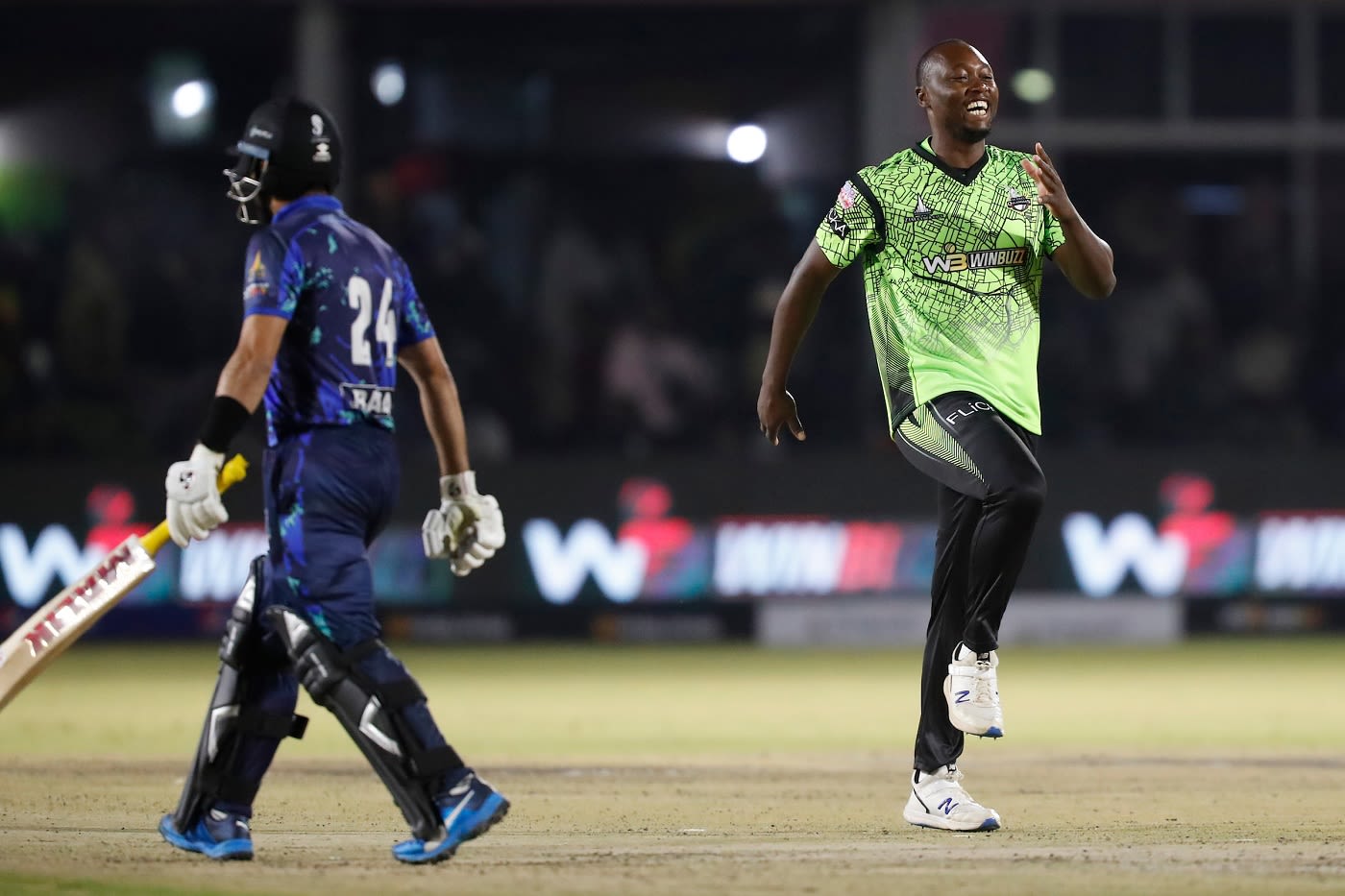 Tendai Chatara dismissed Sikandar Raza