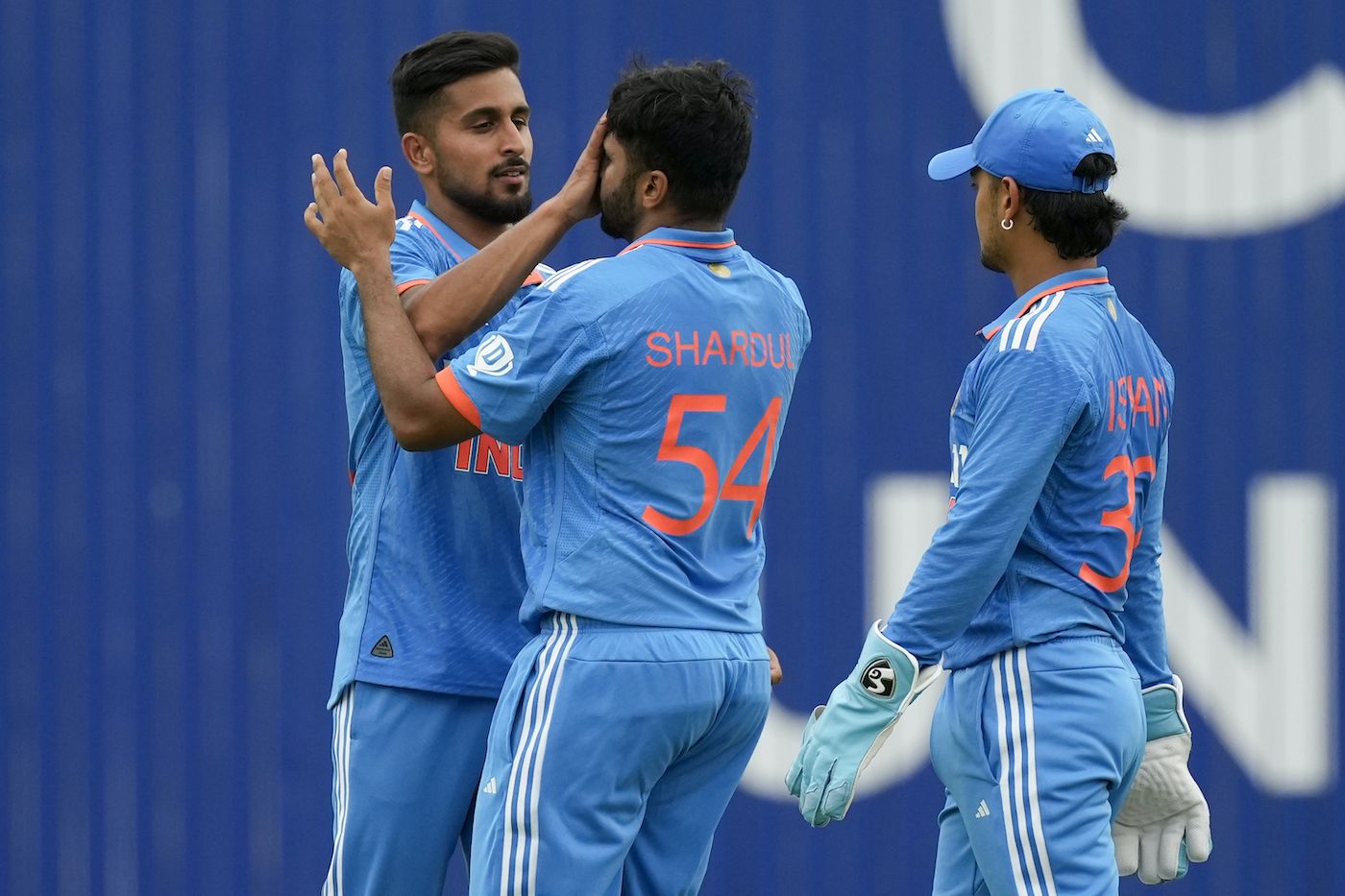Shardul Thakur faces off with Umran Malik's high-five
