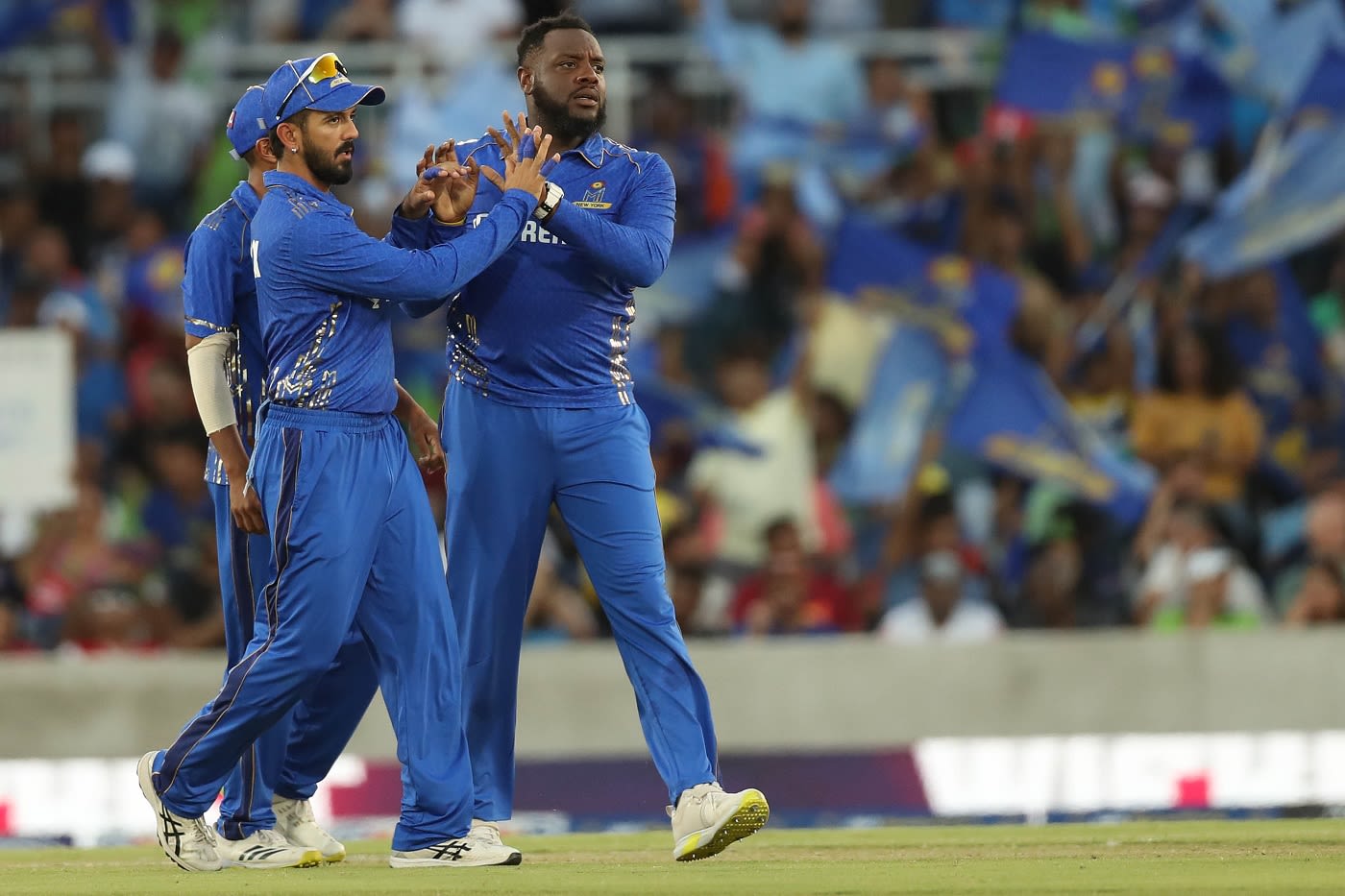 Steven Taylor dismissed Shehan Jayasuriya