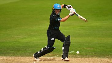 Libby upstages De Caires as Worcestershire end Middlesex's perfect start