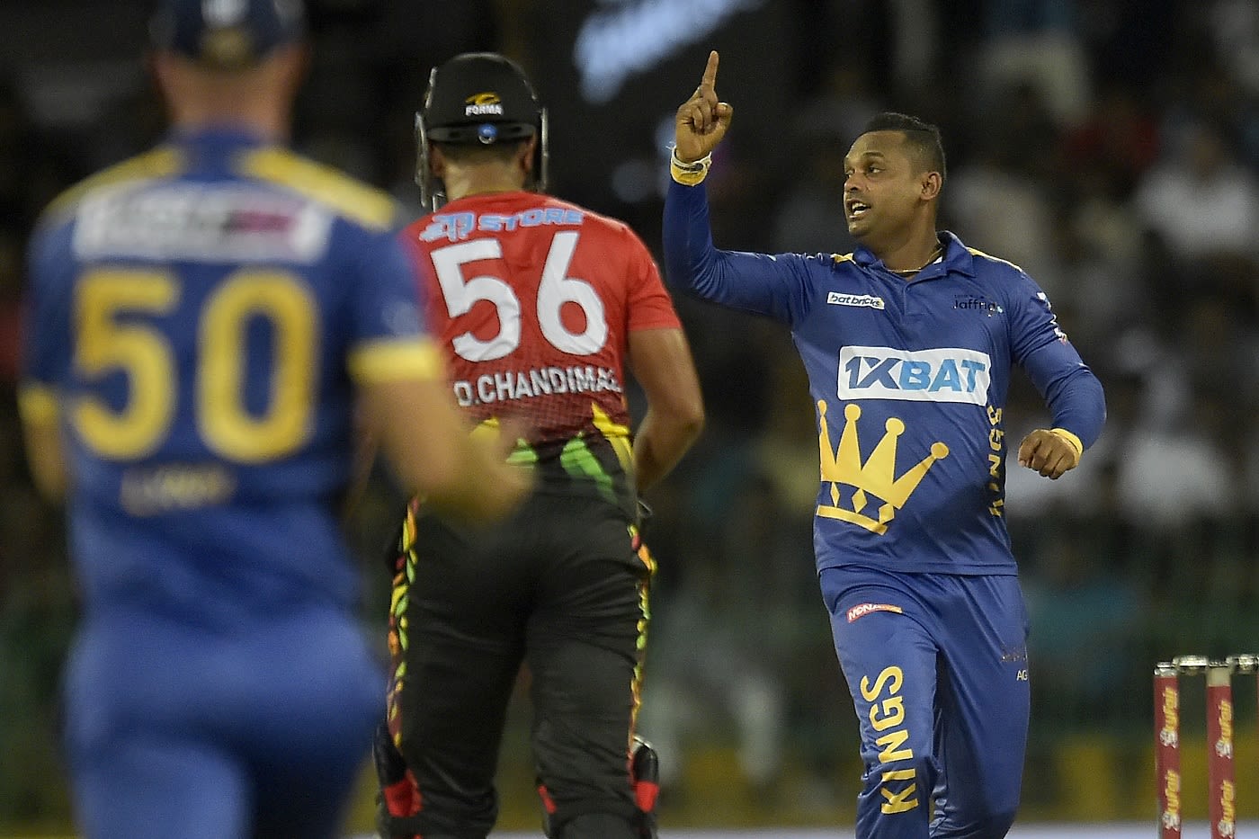 Asela Gunaratne trapped Dinesh Chandimal lbw with his first ball
