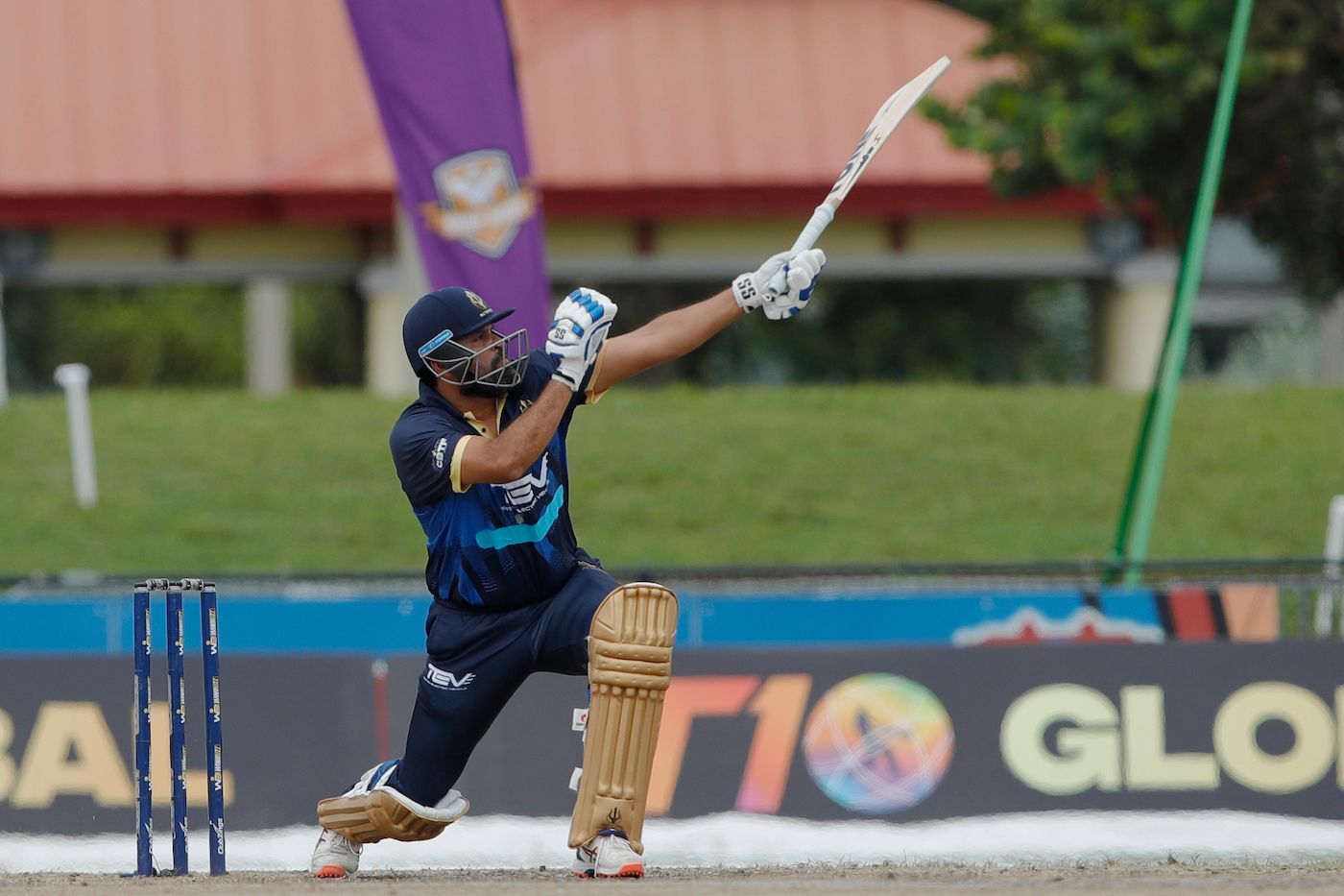 Yusuf Pathan heaves the ball into the leg side