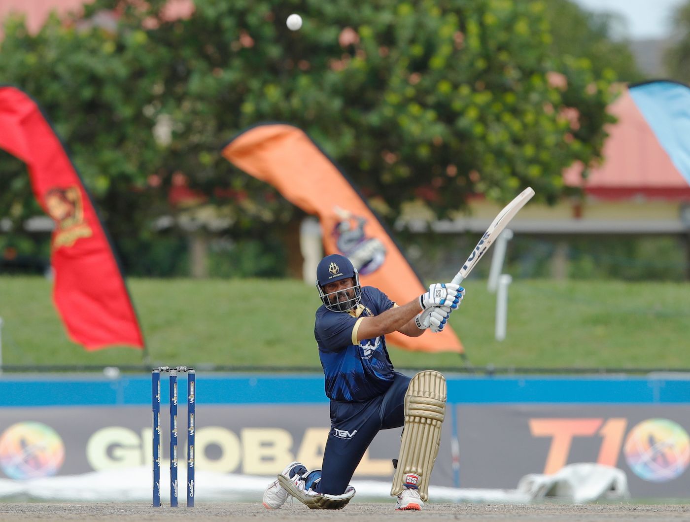 Yusuf Pathan lit up the chase with his boundaries
