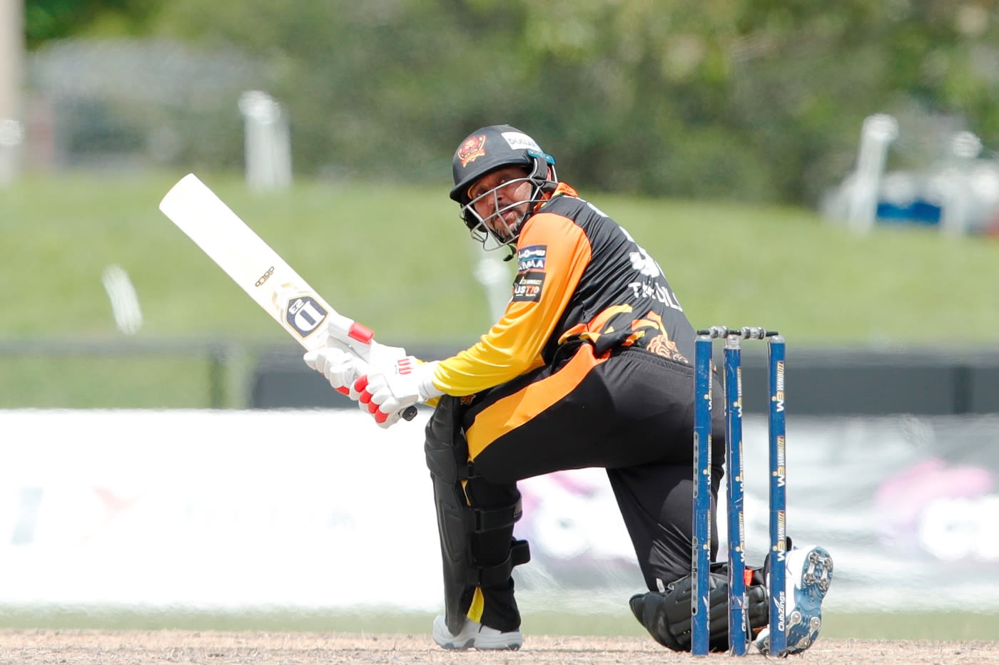 TM Dilshan rolled back the years with a 27-ball 43