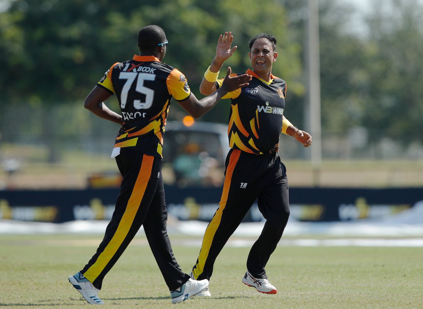 Abdur Rehman struck twice in the first over of the chase