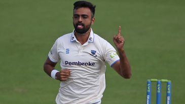 Jaydev Unadkat takes six as Sussex revive promotion challenge