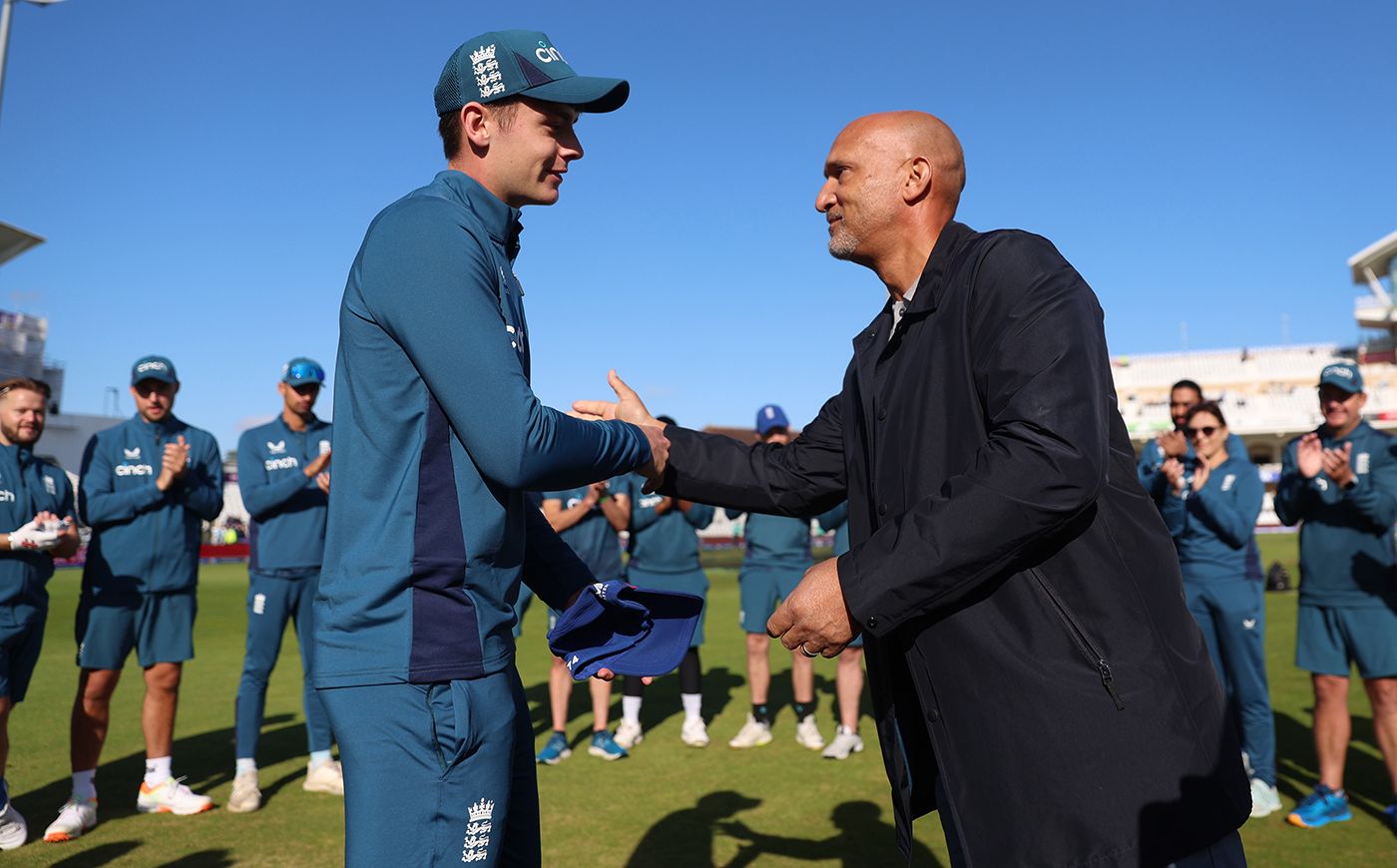 Mark Butcher presents Jamie Smith with his ODI cap