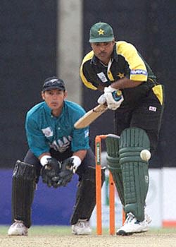Pakistan batsman Ijaz Ahmed watches the ball closely