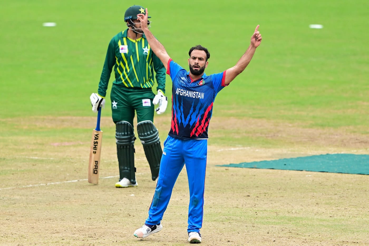 Fareed Ahmad returned three crucial wickets to dent Pakistan