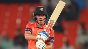 De Leede leaves Durham to focus on international commitments