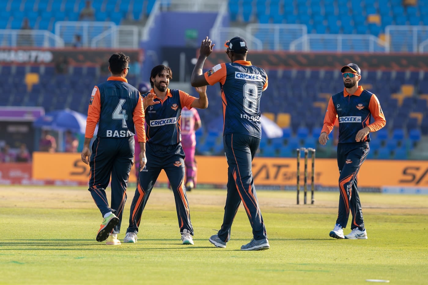 Karim Janat picked two wickets in an over to derail Bangla Army's innings