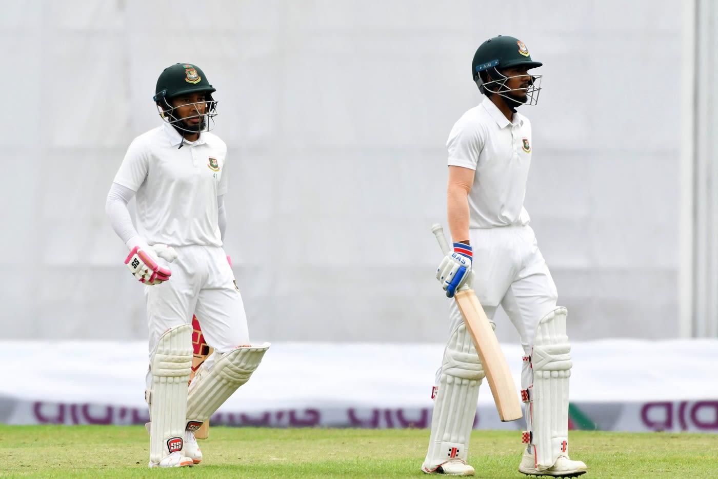 Mushfiqur Rahim and Shahadat Hossain added 57 runs for the fifth wicket