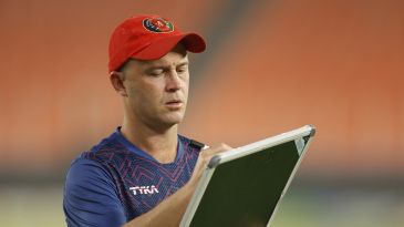 Jonathan Trott joins Ireland as consultant amid England links