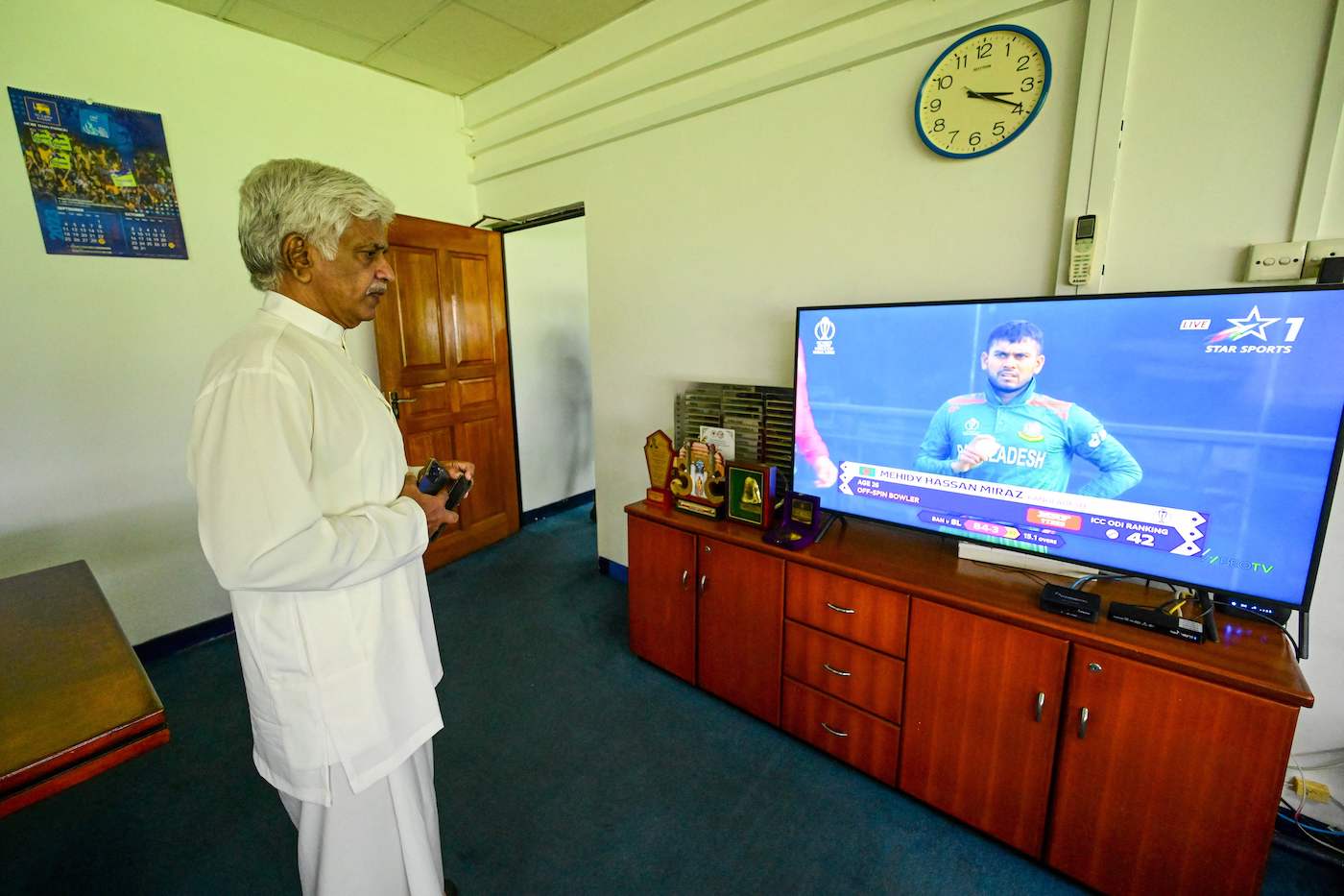 Arjuna Ranatunga watches the 2023 World Cup match between Sri Lanka and Bangladesh at theSLC office
