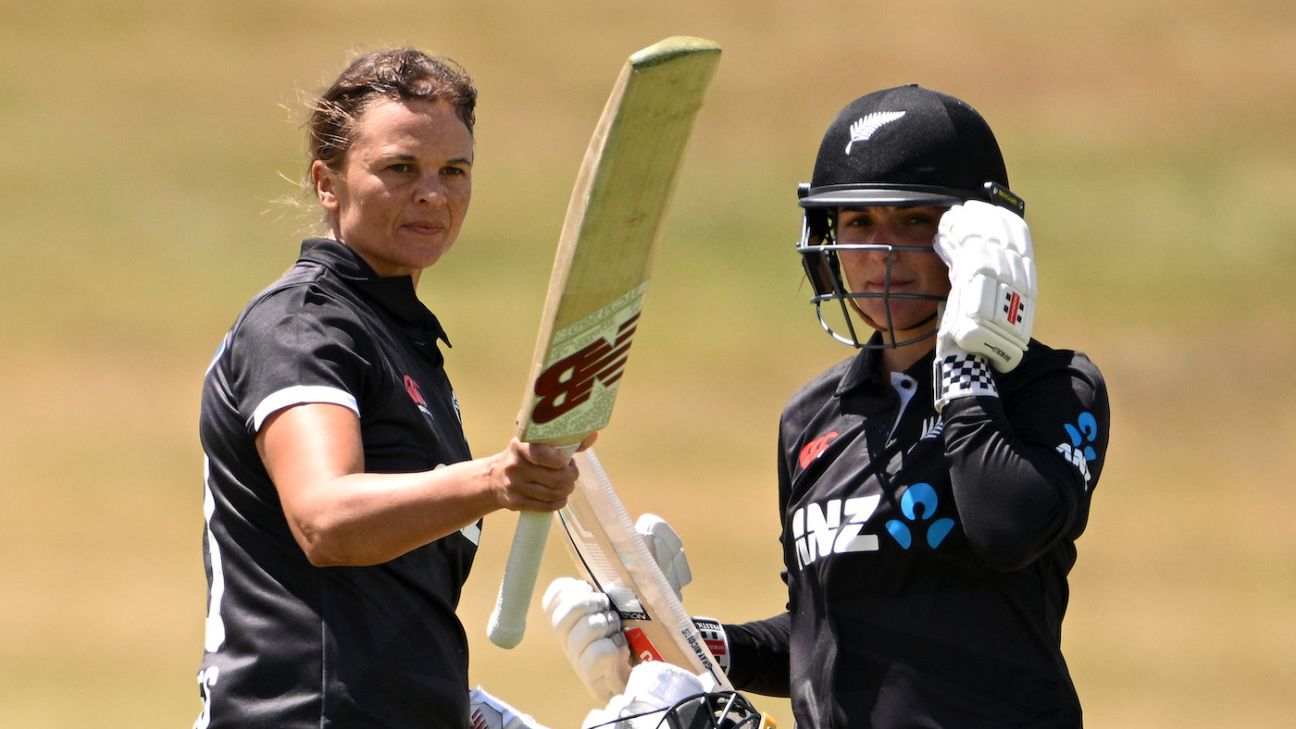 Bates 108 powers New Zealand to massive win over injury-hit Pakistan