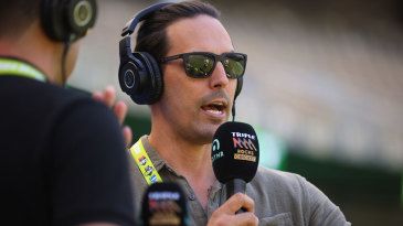 Mitchell Johnson hits out at Cricket Australia for awards invite