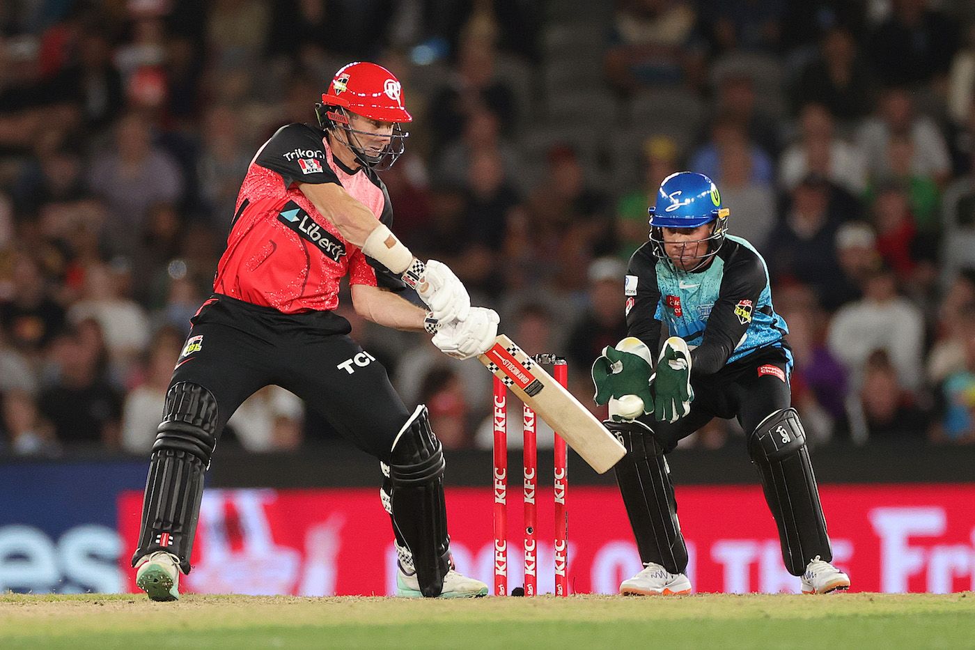 Shaun Marsh has now scored half-centuries in both his BBL innings this season