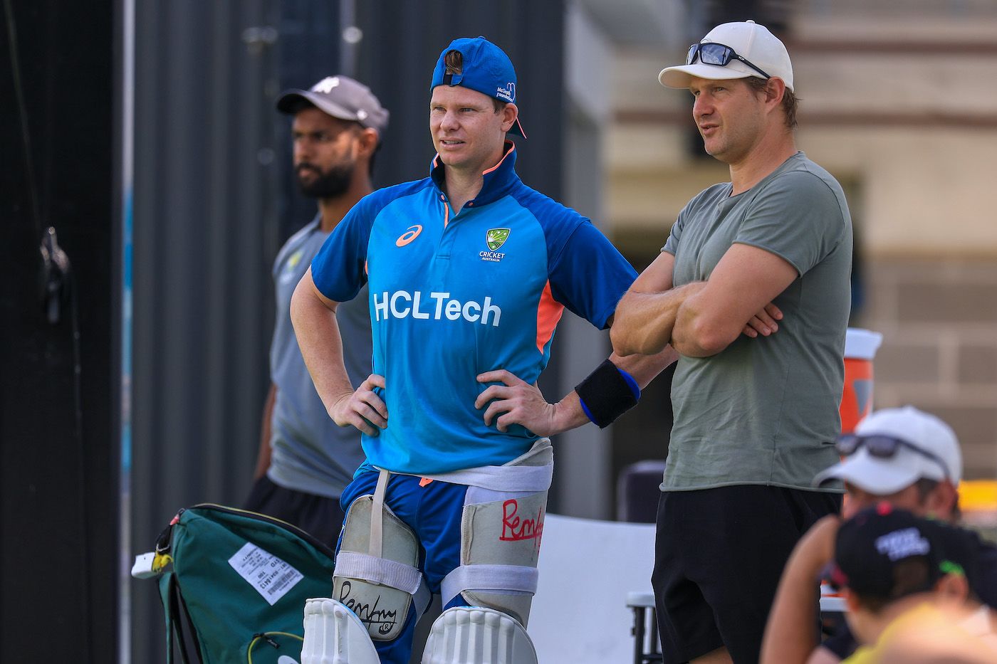 Steven Smith and Shane Watson have a chat