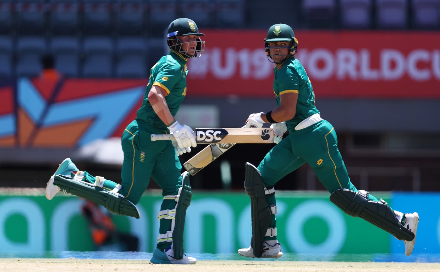 Dewan Marais and Juan James shared a crucial 131-run stand for the seventh wicket