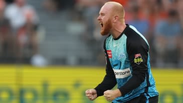 Lloyd Pope, Cameron Boyce combine to knock Perth Scorchers out