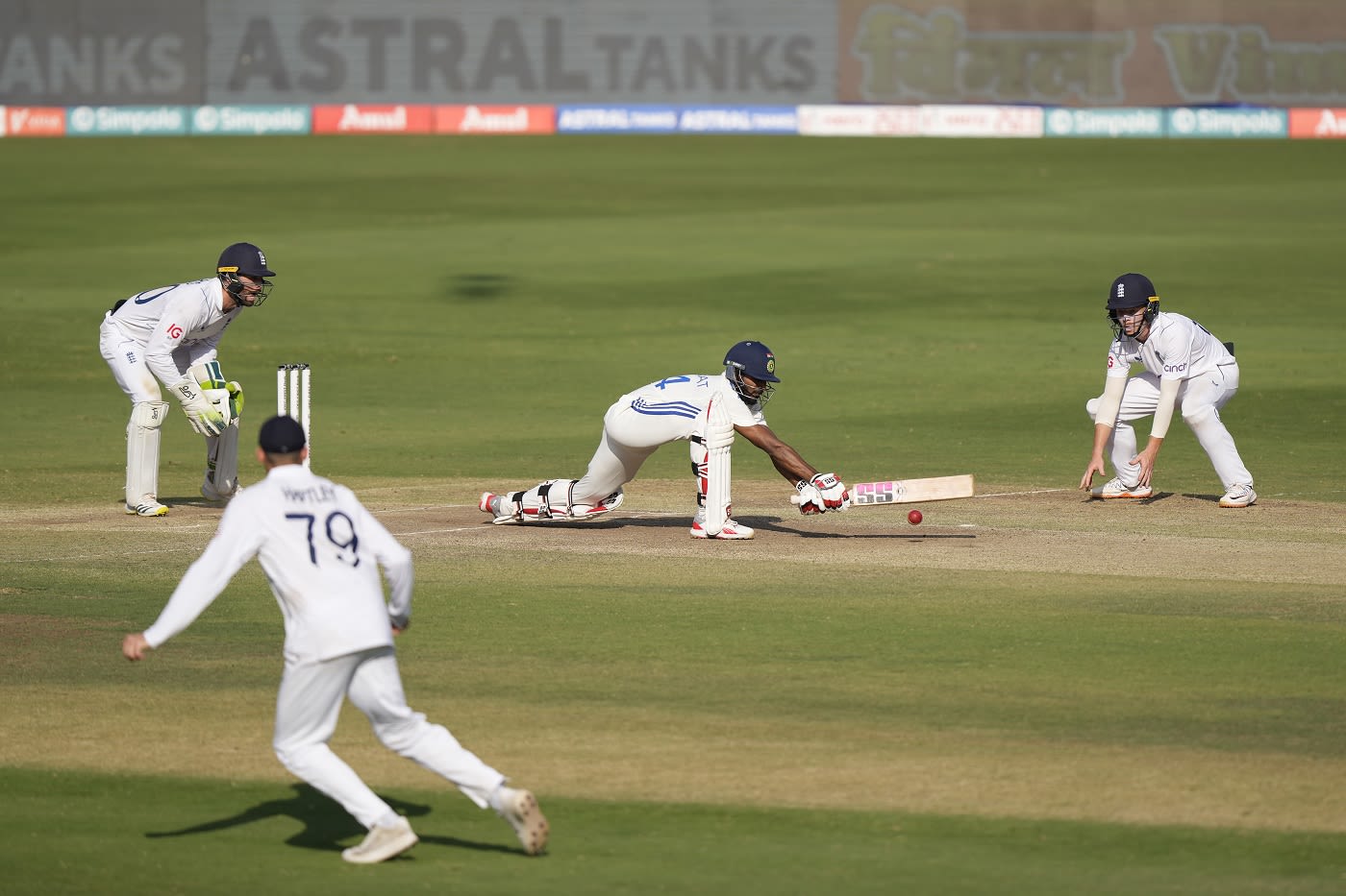 KS Bharat attempts a reverse sweep