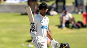 Ravindra and Sears offered New Zealand central contracts