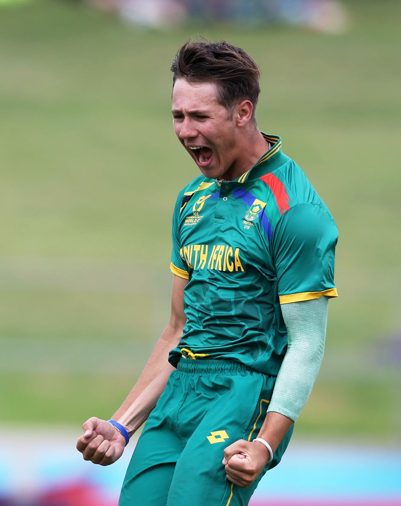 Tristan Luus exults after bouncing Musheer Khan out