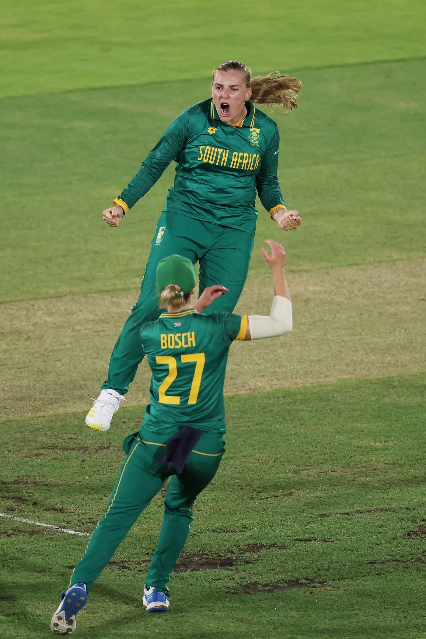 Eliz-mari Marx is ecstatic after dismissing Annabel Sutherland