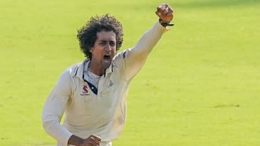 Ranji round-up - TN close in on knockouts; Maharashtra stun Baroda