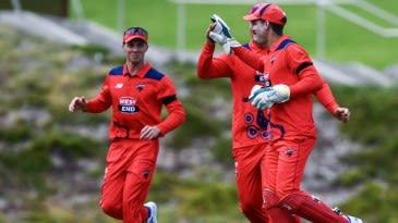 Carey equals world record, Buckingham bags six in South Australia win