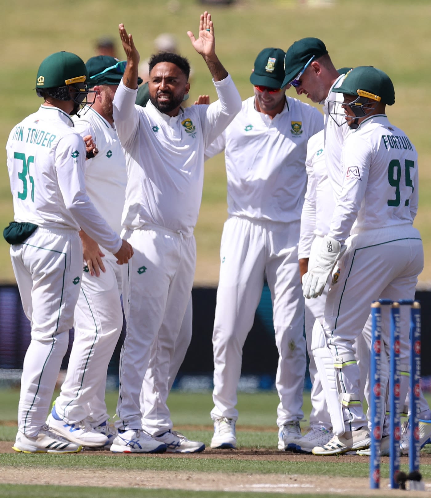 That's the seventh for the Test for Dane Piedt
