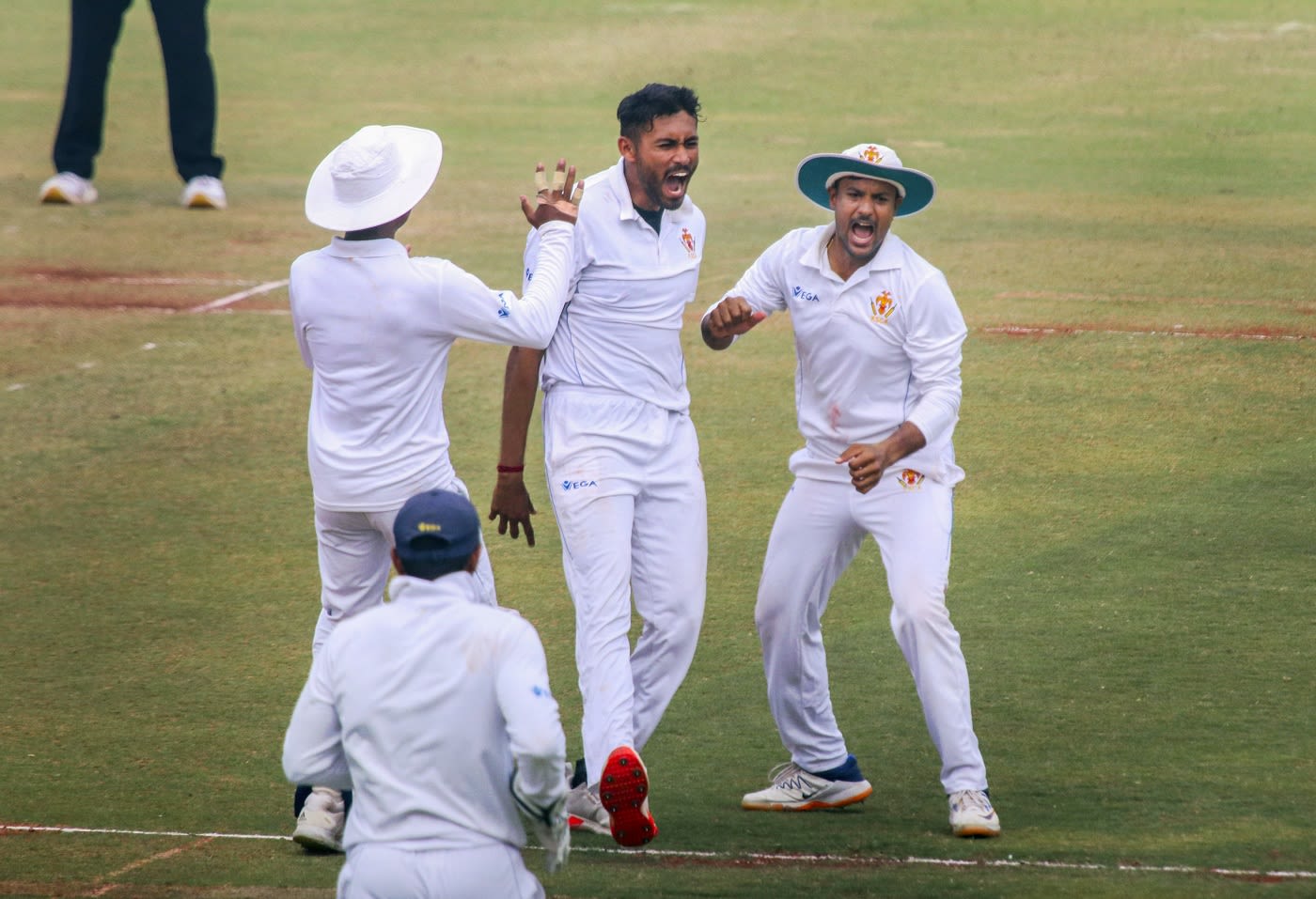 Vidwath Kaverappa's strikes brought Karnataka back into the contest