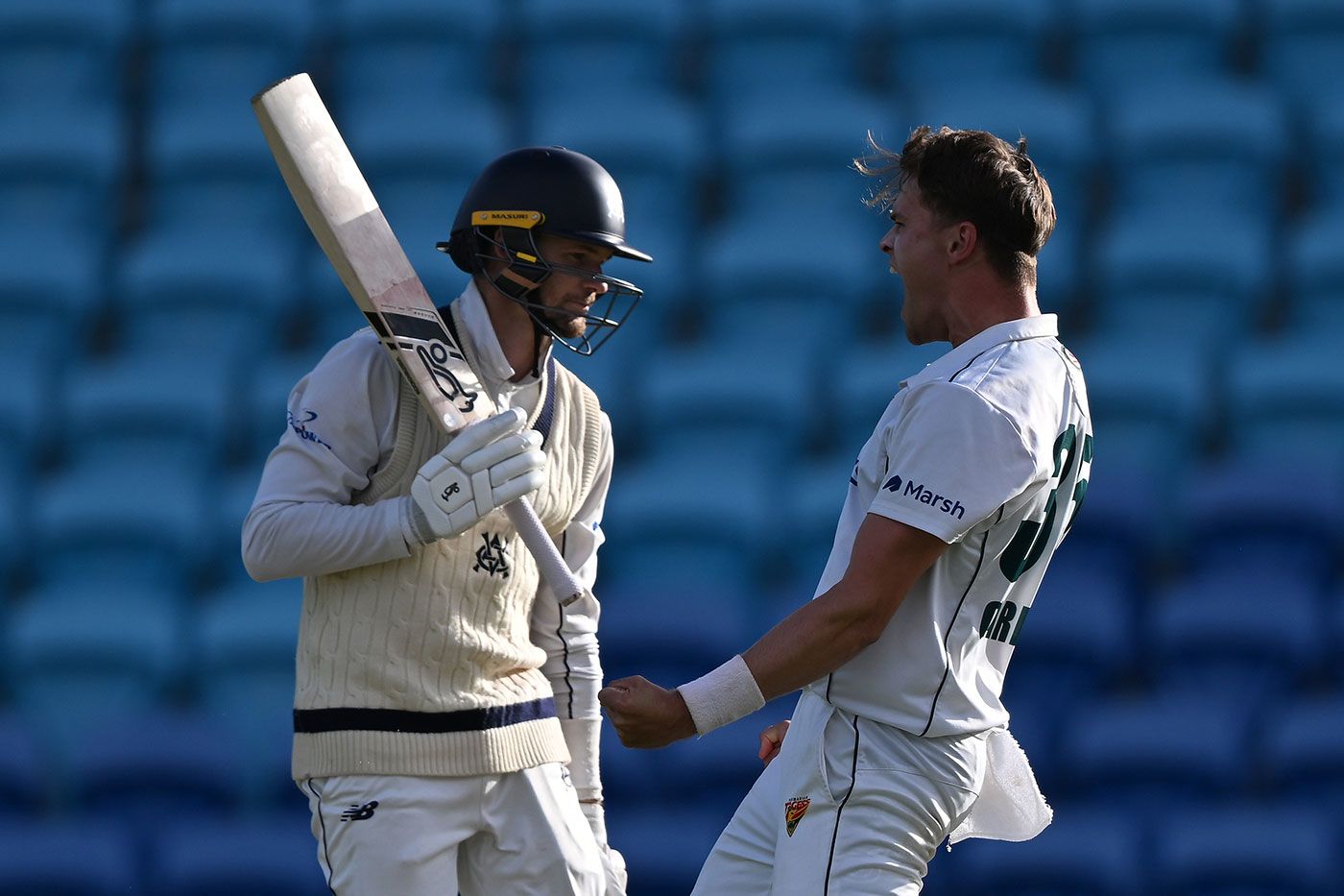 Iain Carlisle trapped Peter Handscomb lbw to turn the game around