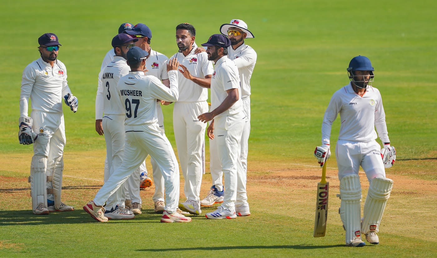 Dhawal Kulkarni got his third wicket on the morning of the second day