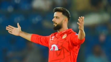 Imad's powerplay brilliance trounces Gladiators and carries United to Eliminator 2