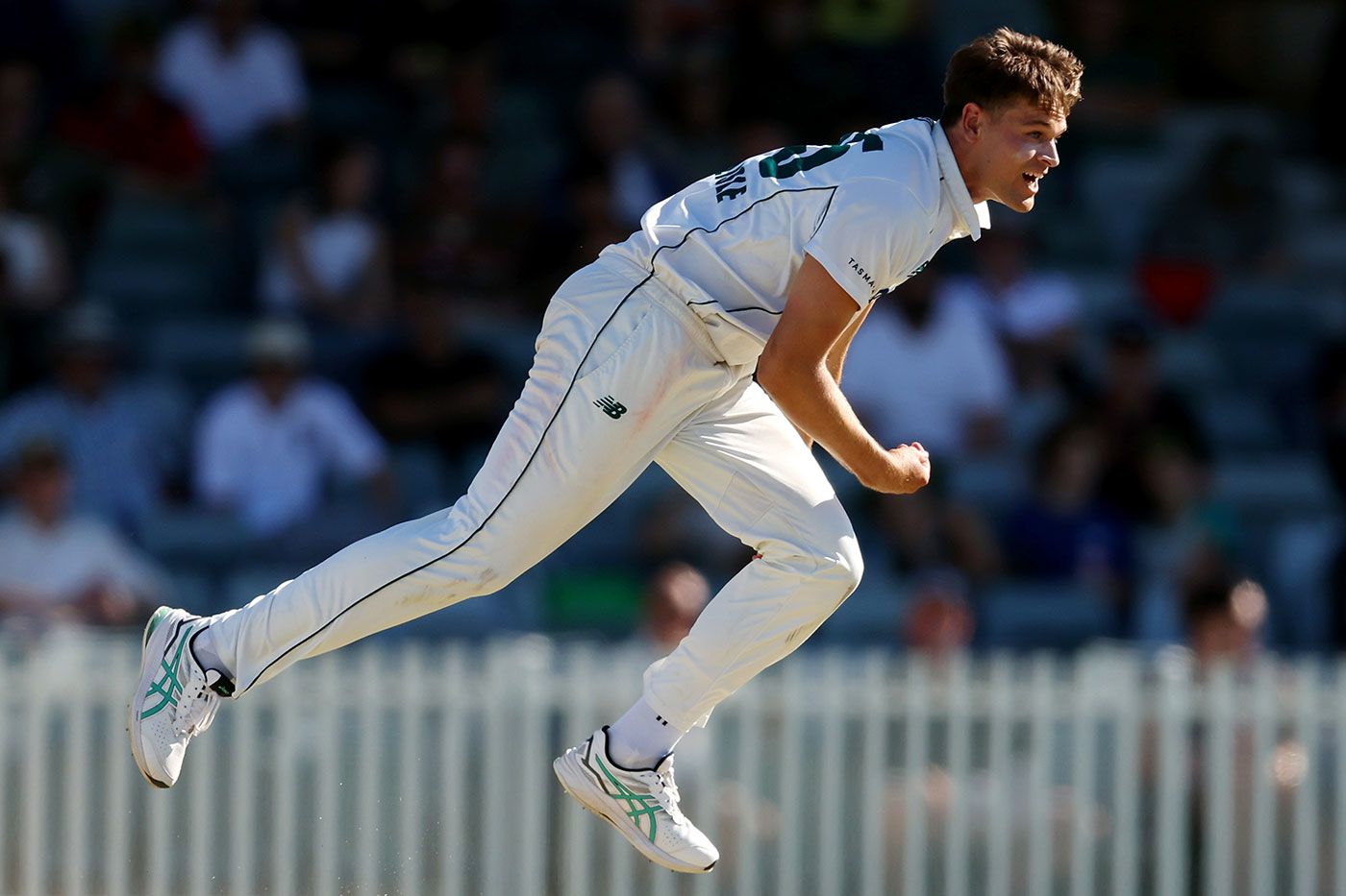 Iain Carlisle struck with the short ball