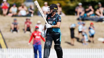 Devine returns for third ODI against England, Bezuidenhout ruled out with hamstring injury