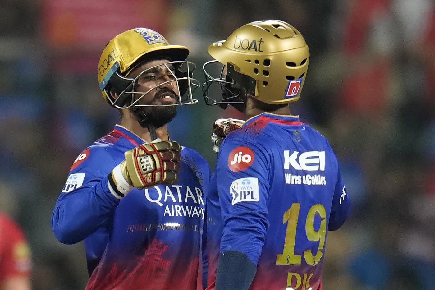 Mahipal Lomror and Dinesh Karthik finished the chase off