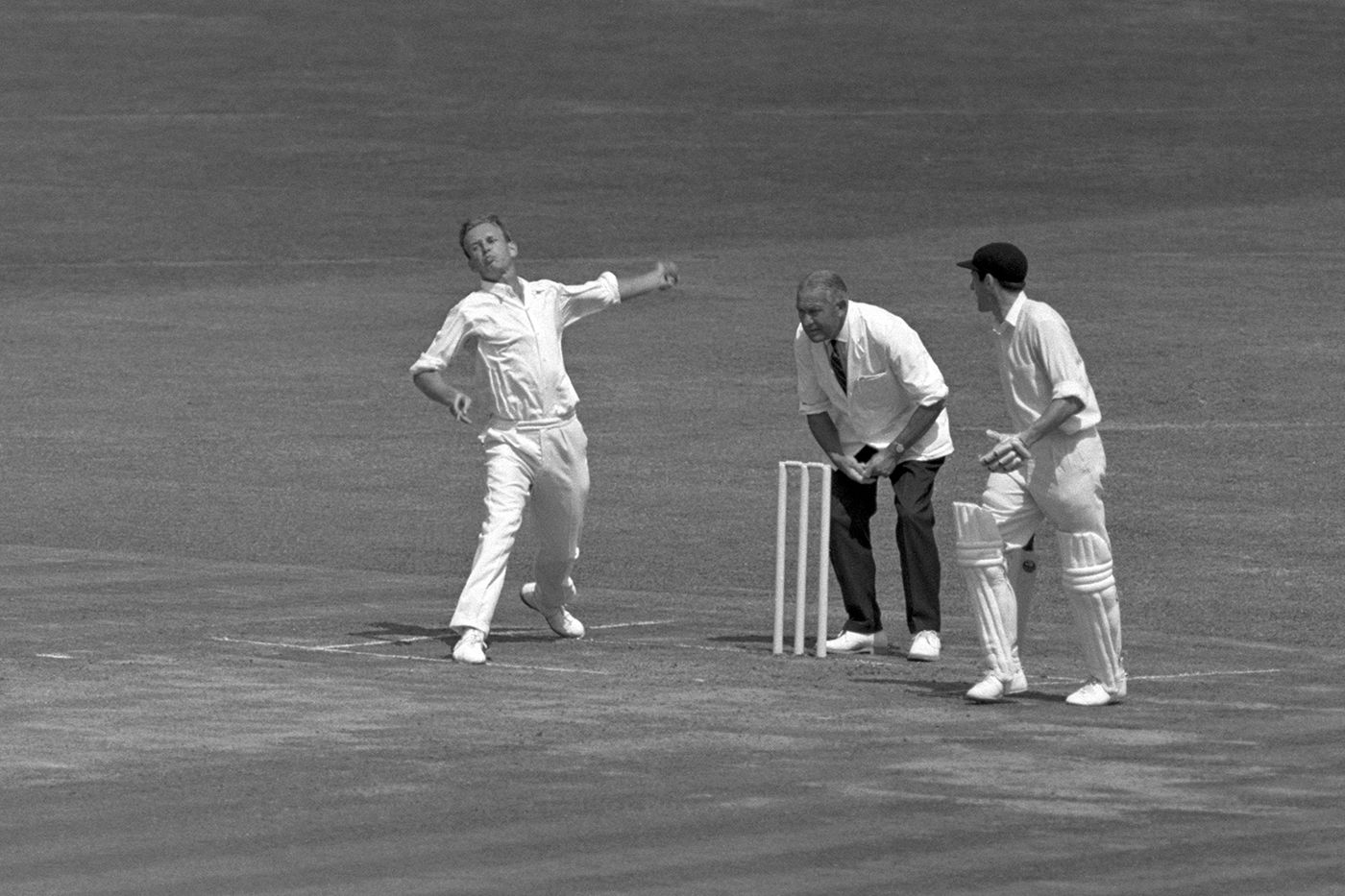 Derek Underwood sends one down against New Zealand