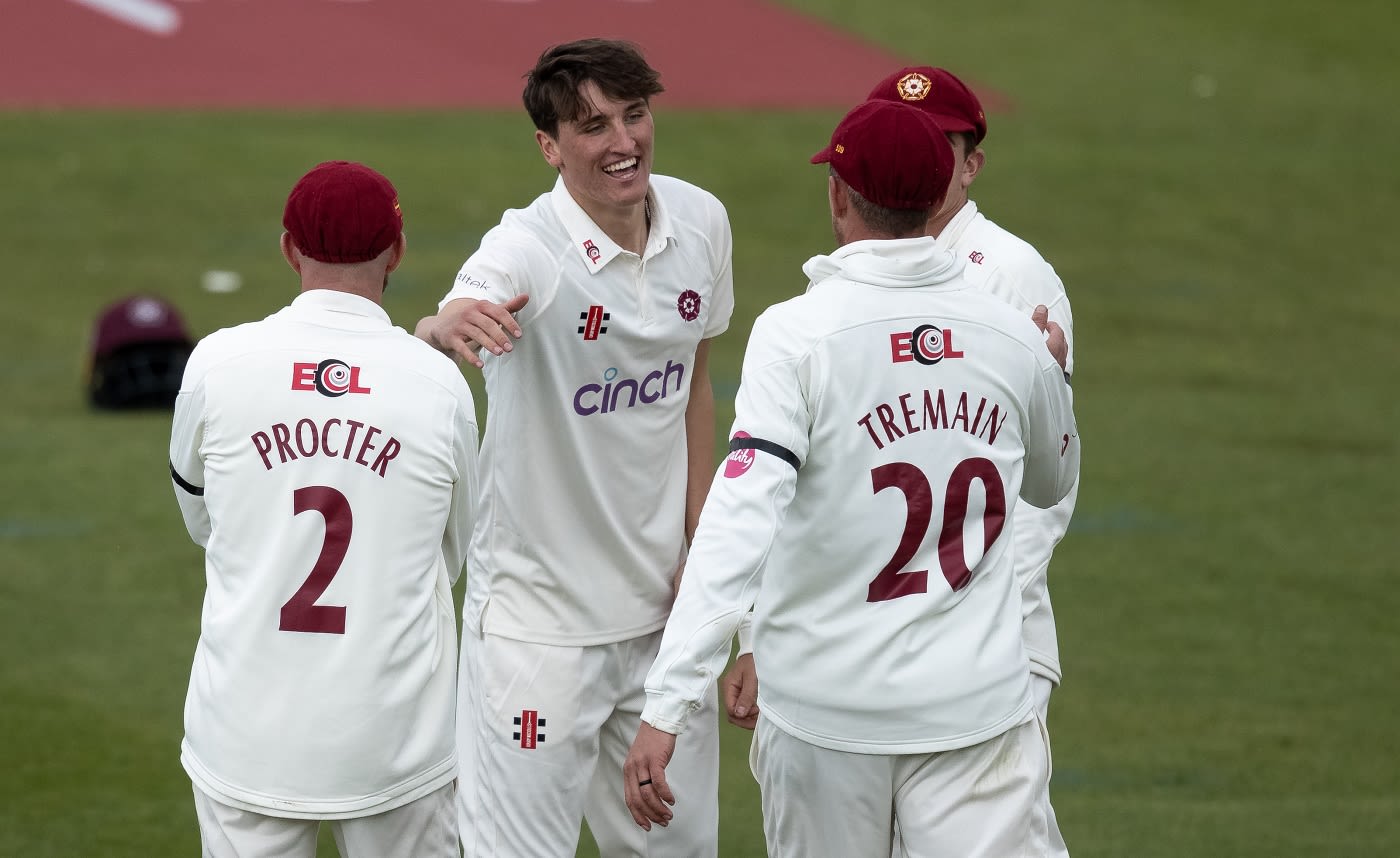 Raphael Weatherall helped reduce Glamorgan to 27 for 4