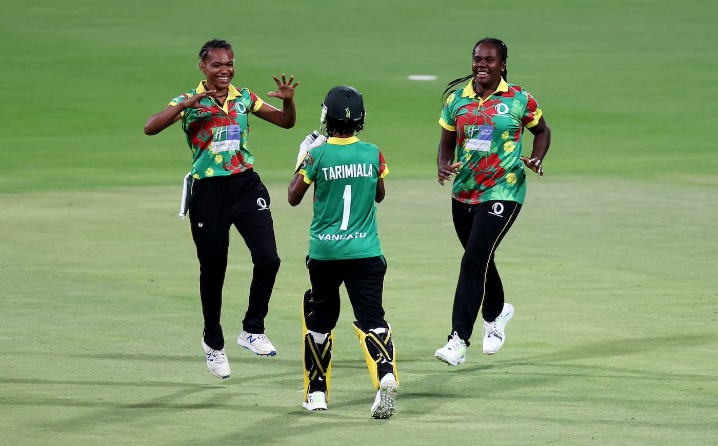 Nasimana Navaika wrecked Zimbabwe's innings with four wickets