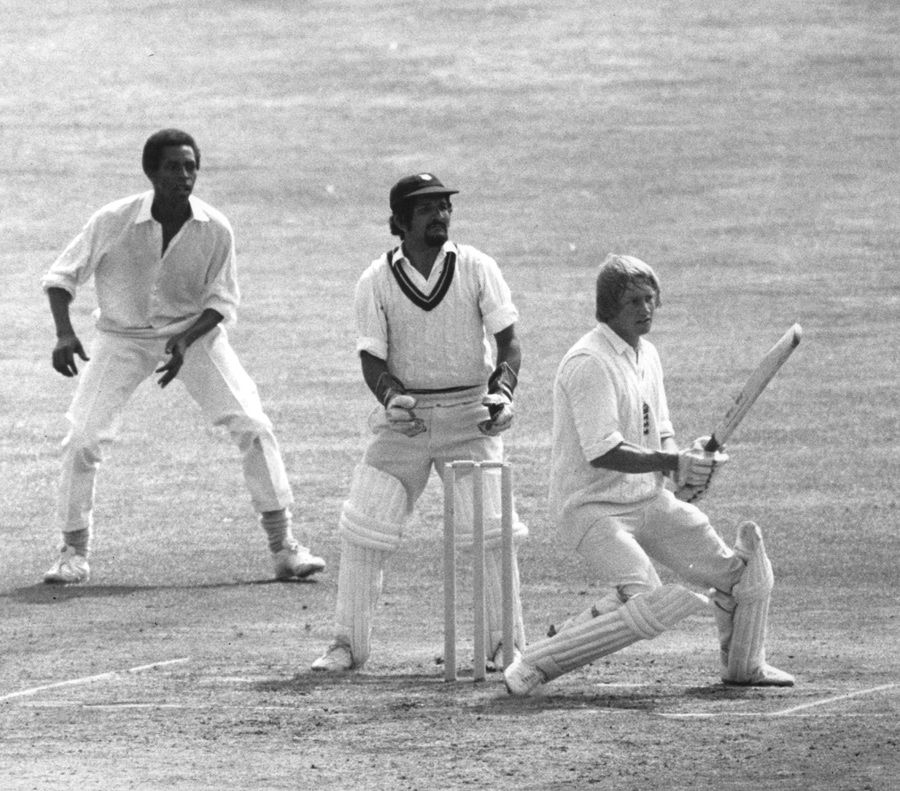 Frank Hayes on his way to 106* on debut