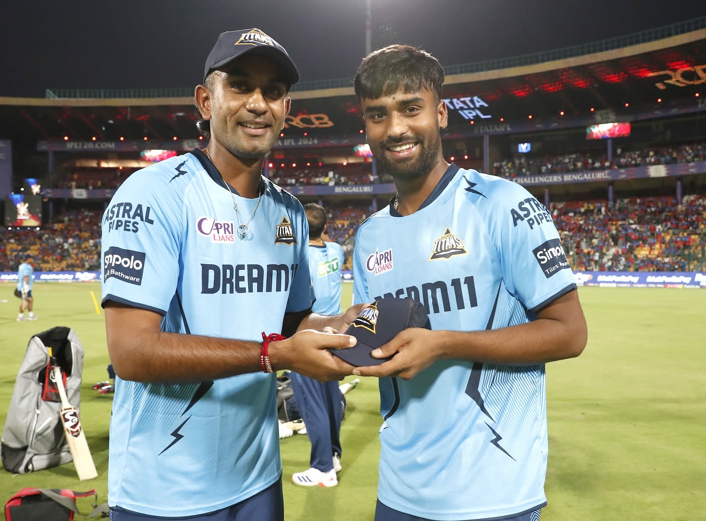 Manav Suthar gets his maiden IPL cap from Jayant Yadav