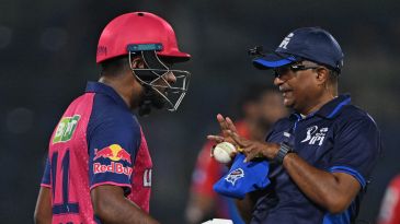 Samson fined for dissent after Hope's tight boundary catch