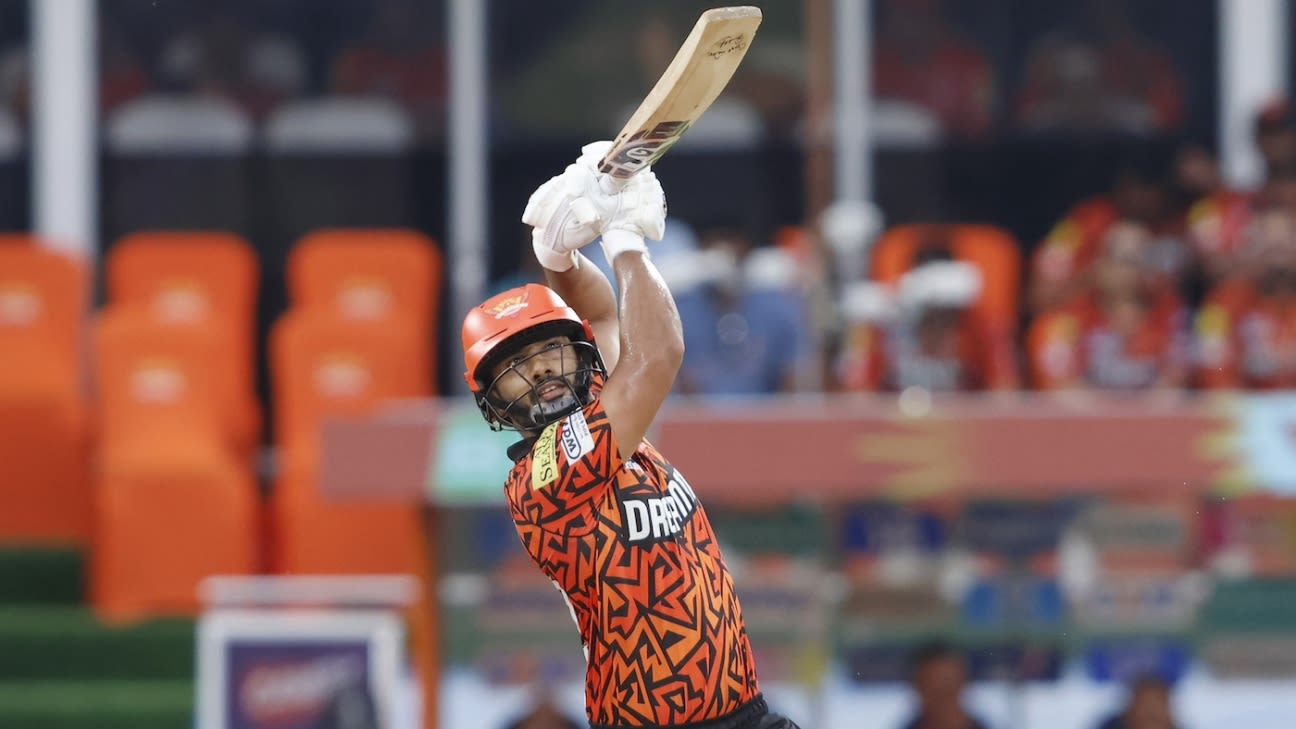 Tripathi the link at No. 3 that SRH had been missing