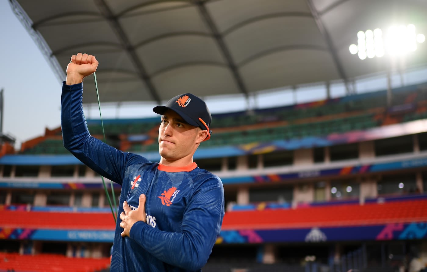 Kyle Klein trains before the game against Pakistan
