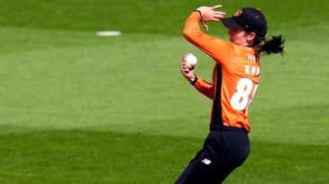 Knott's all-round display sees Blaze scorch past Essex