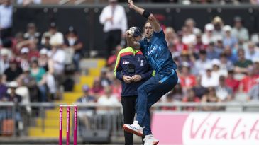 Madsen, Whiteley to the fore as Derbyshire thump rivals Notts